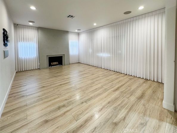 22539 Dolorosa Street, Woodland Hills CA 91367