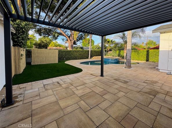 22539 Dolorosa Street, Woodland Hills CA 91367