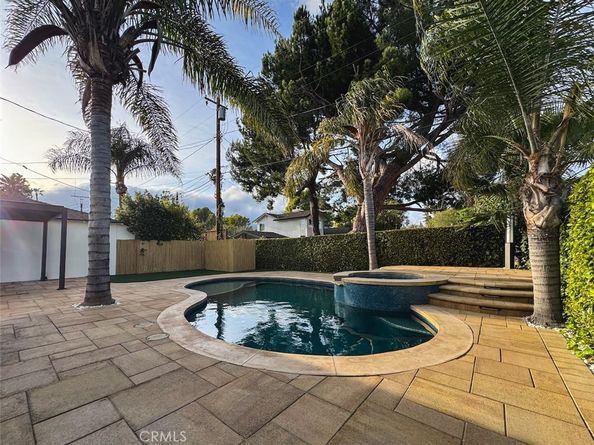 22539 Dolorosa Street, Woodland Hills CA 91367