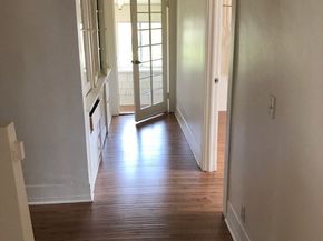 1624 S Gramercy, Los Angeles CA 90019