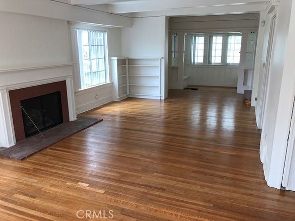 1624 S Gramercy, Los Angeles CA 90019