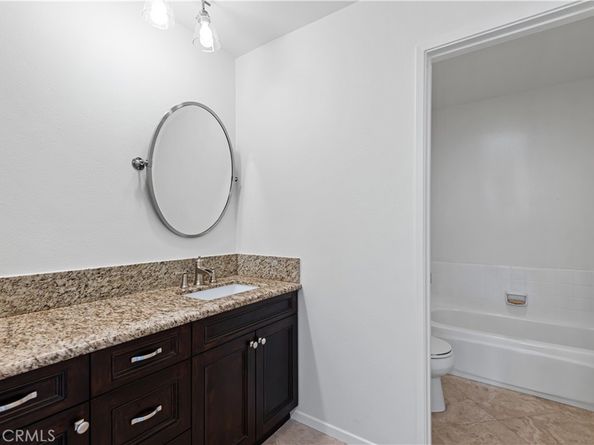 5115 Kester 202, Sherman Oaks CA 91403