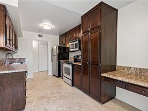 5115 Kester 202, Sherman Oaks CA 91403