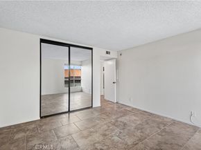 5115 Kester 202, Sherman Oaks CA 91403