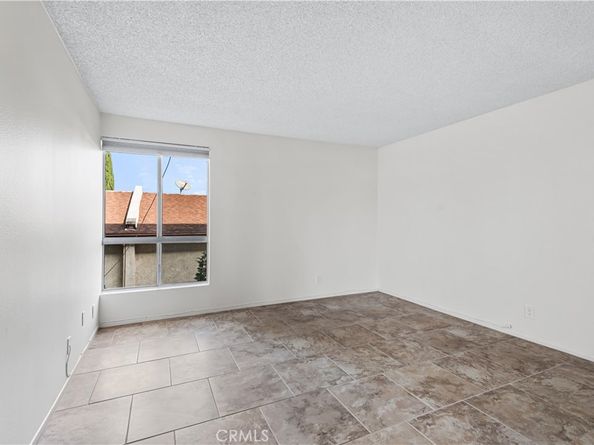 5115 Kester 202, Sherman Oaks CA 91403