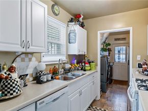 3907 Edgehill Drive, Leimert Park CA 90008