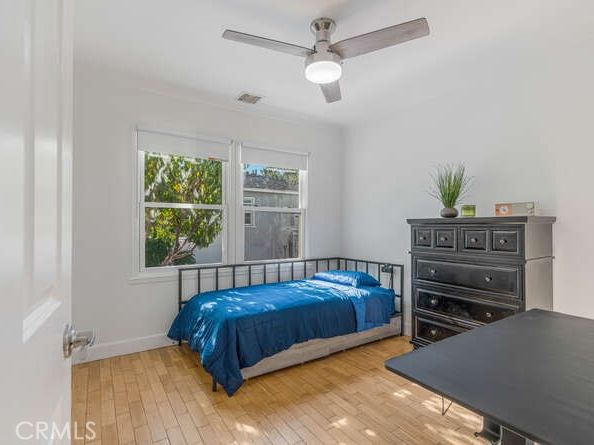 6551 De Celis, Lake Balboa CA 91406