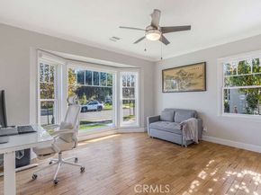 6551 De Celis, Lake Balboa CA 91406