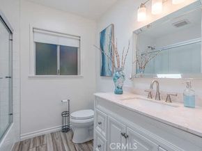 6551 De Celis, Lake Balboa CA 91406