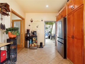 531 N Rossmore Avenue 202, Los Angeles CA 90004