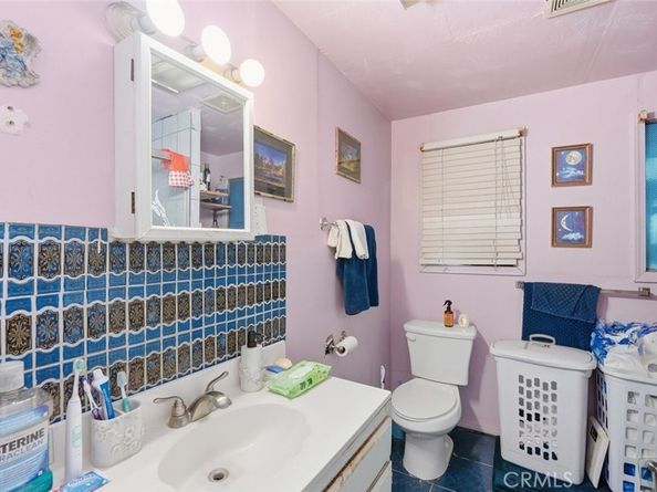 1523 E Vernon, Los Angeles CA 90011