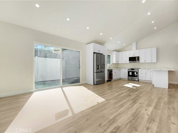 7454 Gaviota Avenue, Van Nuys CA 91406