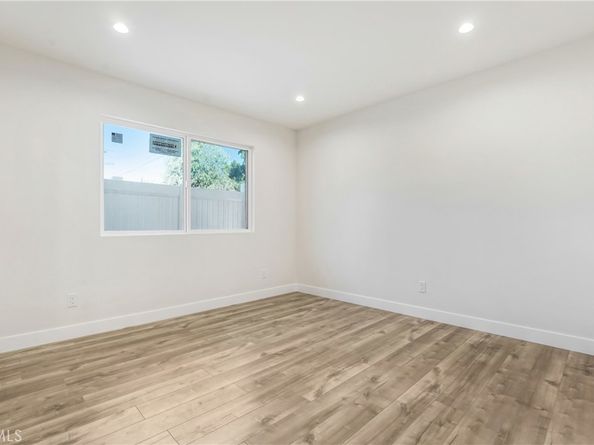 7454 Gaviota Avenue, Van Nuys CA 91406