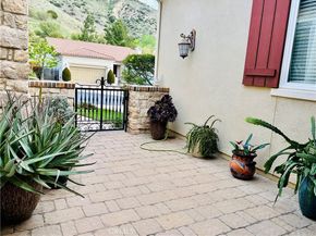20318 Via Urbino, Porter Ranch CA 91326