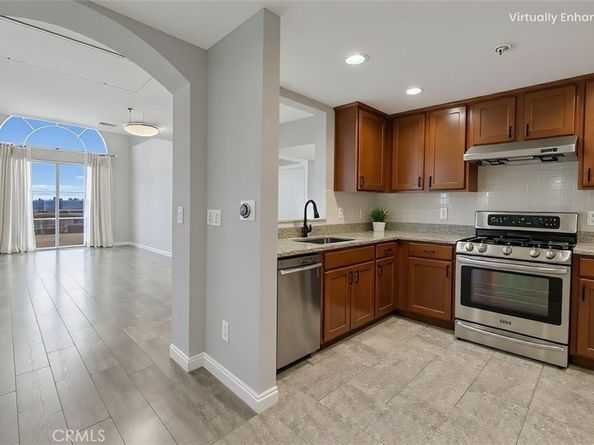 6800 Corbin 308, Reseda CA 91335