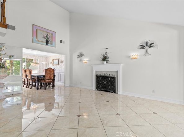 1830 S Mayflower, Monrovia CA 91016