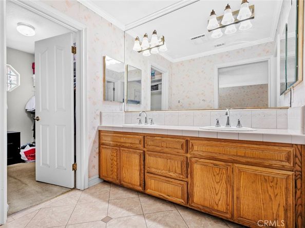 1830 S Mayflower, Monrovia CA 91016