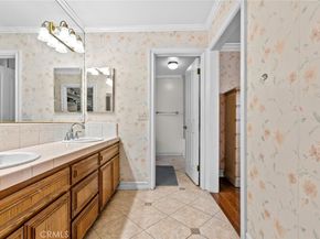 1830 S Mayflower, Monrovia CA 91016