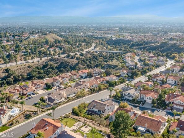 19641 Falcon Ridge Lane, Porter Ranch CA 91326