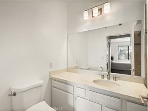 19009 Sherman Way 81, Reseda CA 91335