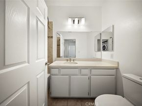 19009 Sherman Way 81, Reseda CA 91335