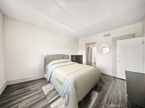 19009 Sherman Way 81, Reseda CA 91335