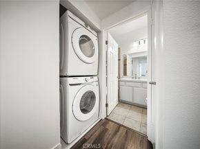 19009 Sherman Way 81, Reseda CA 91335