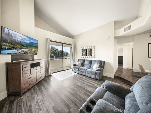 19009 Sherman Way 81, Reseda CA 91335