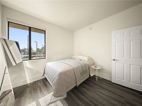 19009 Sherman Way 81, Reseda CA 91335