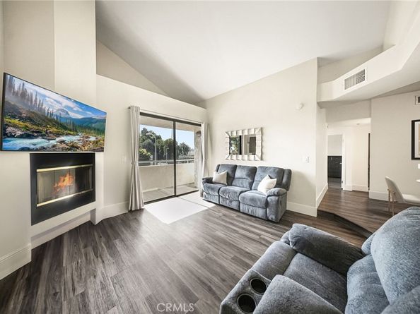 19009 Sherman Way 81, Reseda CA 91335