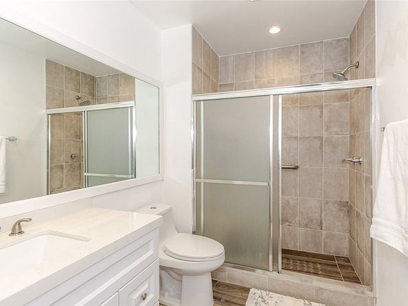 6825 Alabama Avenue 111, Canoga Park CA 91303