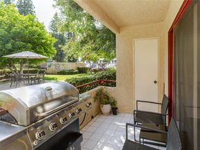 6825 Alabama Avenue 111, Canoga Park CA 91303