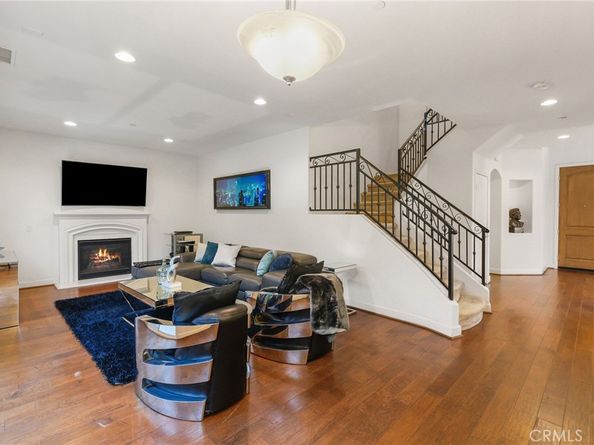 18141 Topham Street, Tarzana CA 91335