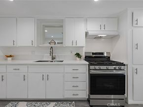 10732 Hatteras Street, North Hollywood CA 91601