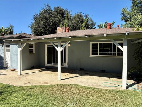 16118 Knapp Street, North Hills CA 91343
