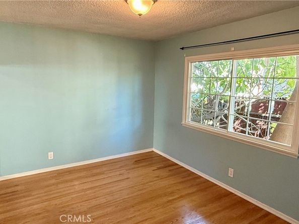 16118 Knapp Street, North Hills CA 91343