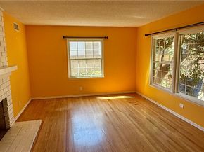 16118 Knapp Street, North Hills CA 91343