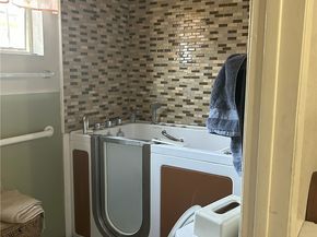 451 E 111th Place, Los Angeles CA 90061