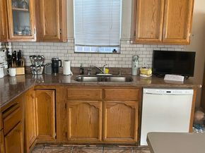 451 E 111th Place, Los Angeles CA 90061