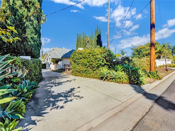 7445 Orion Avenue, Van Nuys CA 91406