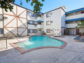 18530 Hatteras Street 333, Tarzana CA 91356