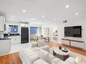 18530 Hatteras Street 333, Tarzana CA 91356