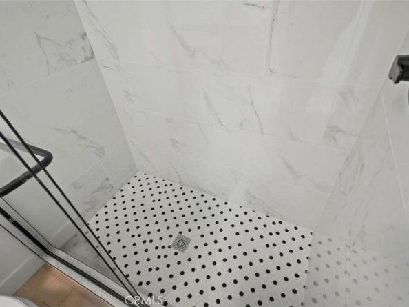 18530 Hatteras Street 333, Tarzana CA 91356