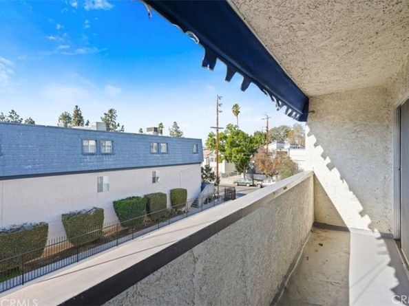 18530 Hatteras Street 333, Tarzana CA 91356