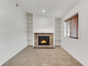 29623 Strawberry Hill, Agoura Hills CA 91301