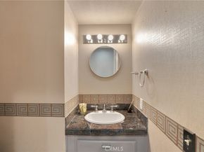 29623 Strawberry Hill, Agoura Hills CA 91301