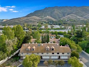 29623 Strawberry Hill, Agoura Hills CA 91301