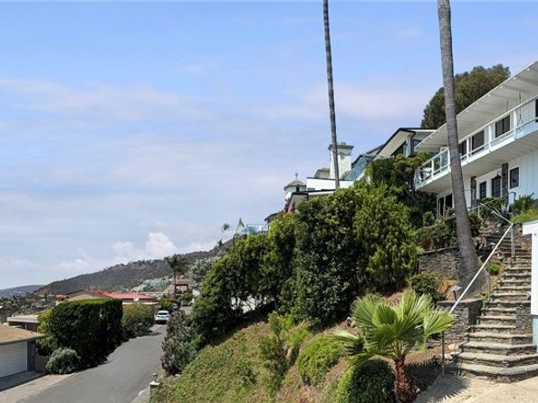 31152 Holly Drive, Laguna Beach CA 92651