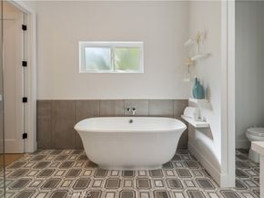 333 Mesa Drive, Costa Mesa CA 92627