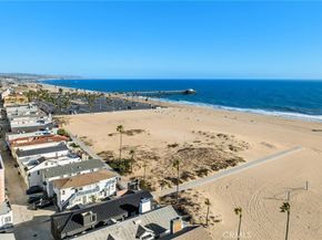 218 E Oceanfront, Newport Beach CA 92661